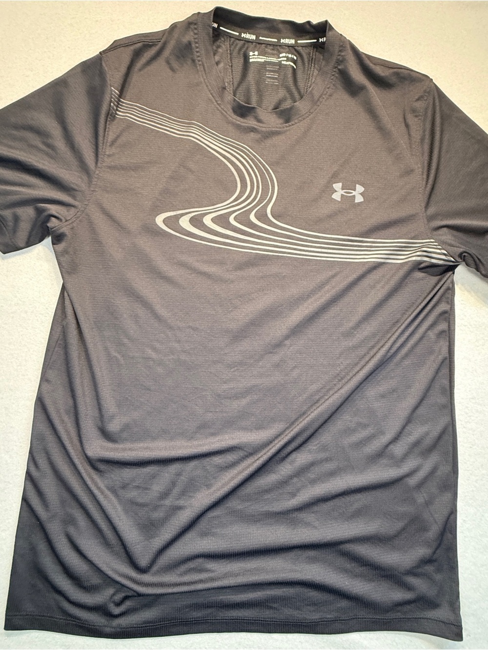 Under Armour Black Short Sleeve Graphic Performance Tee size M
